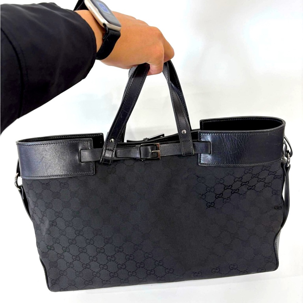 Gucci Black Canvas GG Tote Handbag EUC 🖤🖤🖤🖤🩶